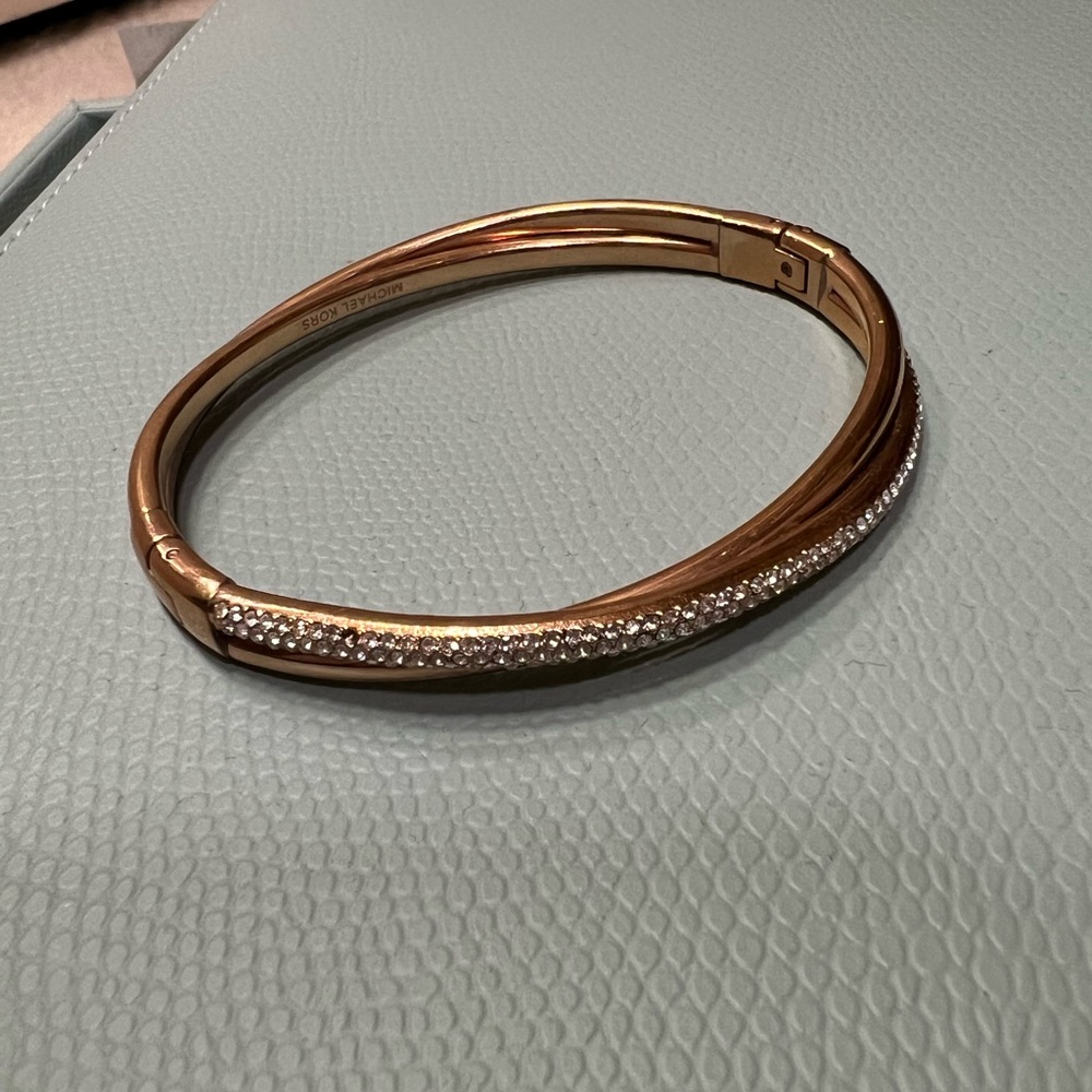 Beautiful Michael Kors bracelet